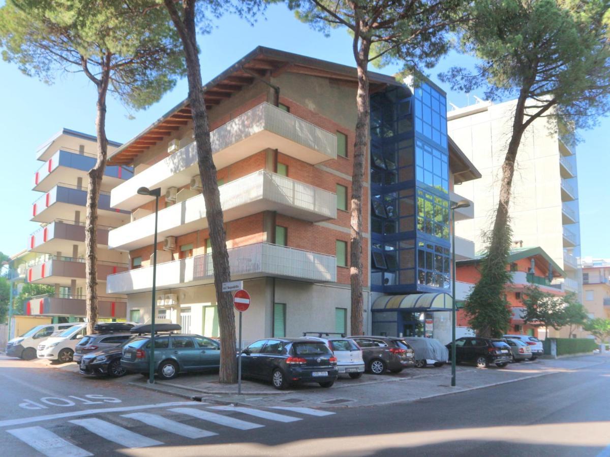 Apartamento Elena Lignano Sabbiadoro Exterior foto
