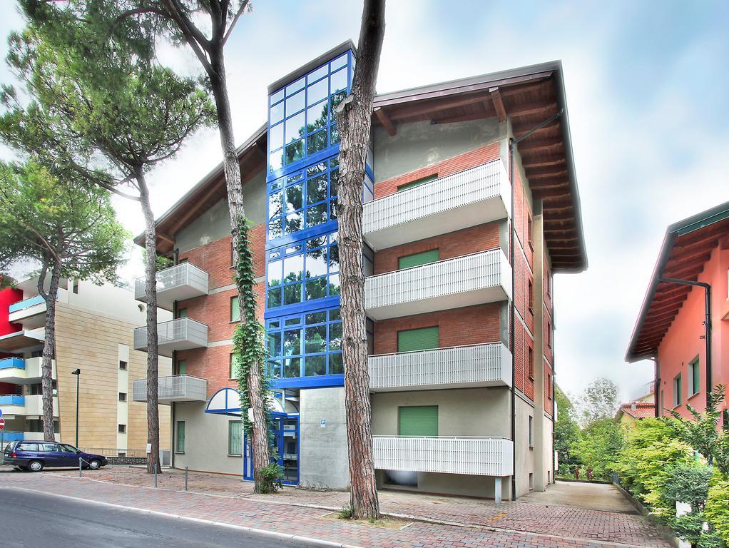Apartamento Elena Lignano Sabbiadoro Exterior foto